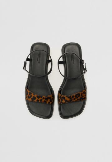 Гандбольные кроссовки