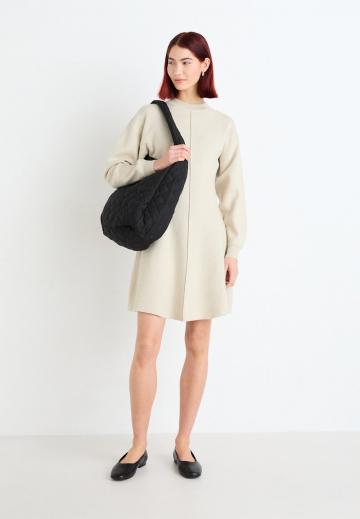 Гандбольные кроссовки