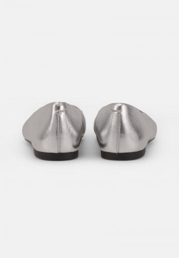 Гандбольные кроссовки