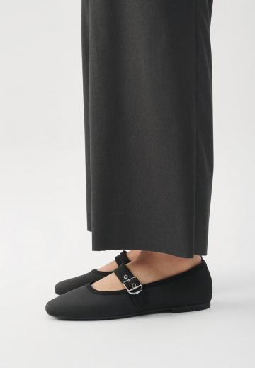 Спортивные балетки