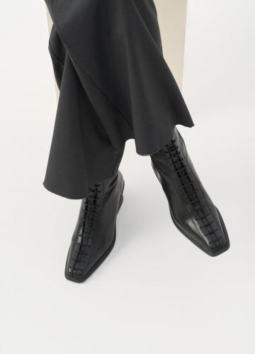 Сапожки на танкетке