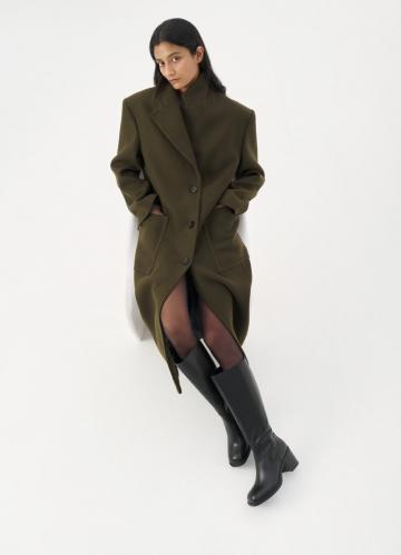 Высокие сапоги