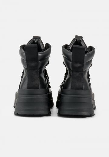 Полусапожки на платформе