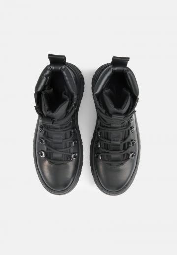 Полусапожки на платформе