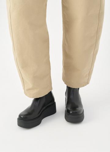 Сапожки на танкетке