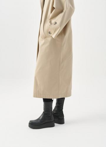 Сапожки на танкетке