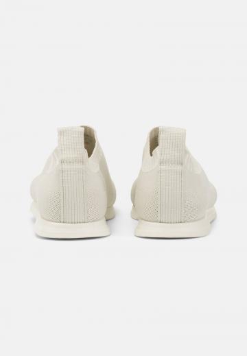 Спортивные балетки