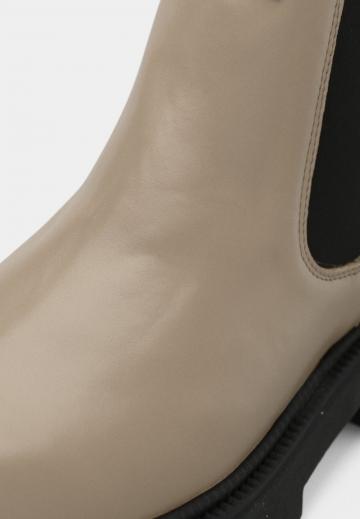 Ботинки челси