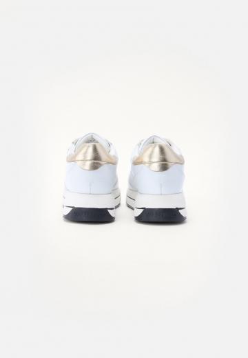 Гандбольные кроссовки