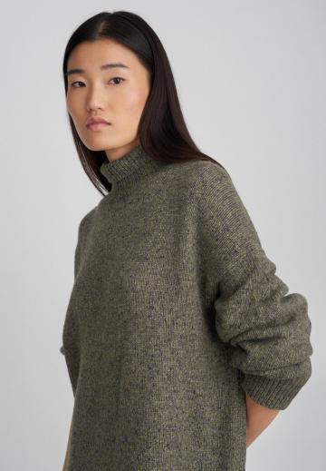 Вязаное платье