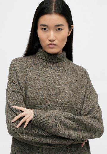 Вязаное платье