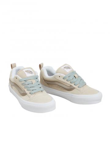 Гандбольные кроссовки