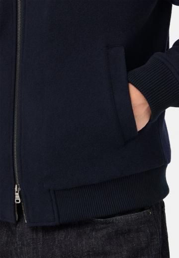 Куртка бомбер