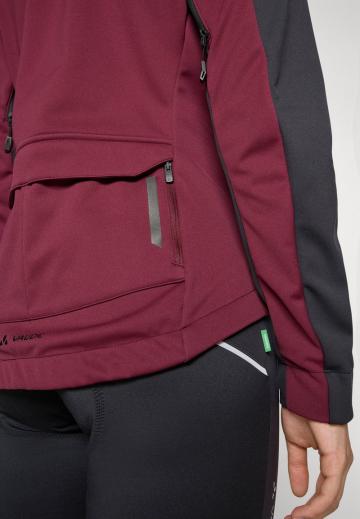 Спортивная куртка