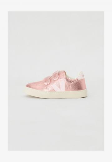 Детская обувь