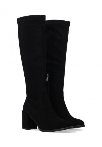 Высокие сапоги