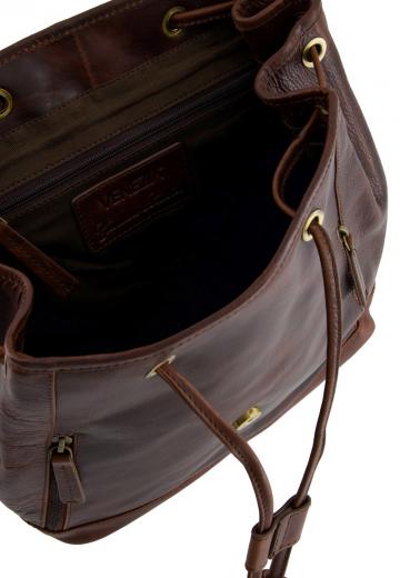 Кожаный рюкзак