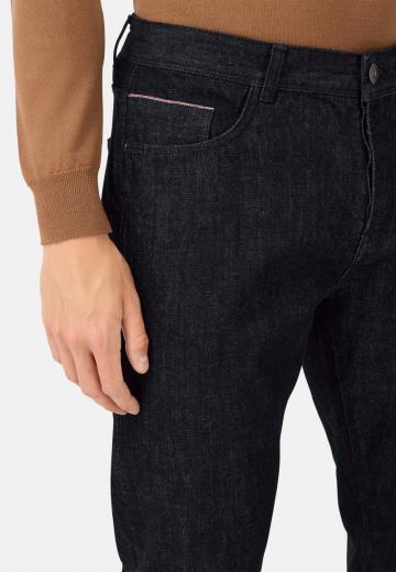 Прямые джинсы