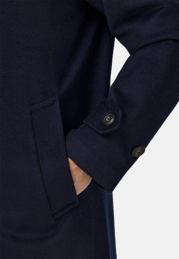 Короткое пальто