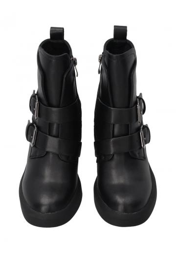 Полусапожки на высоком каблуке