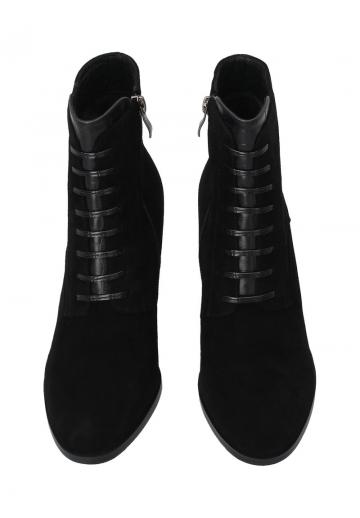 Полусапожки на высоком каблуке