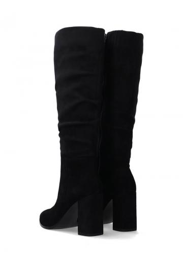 Высокие сапоги