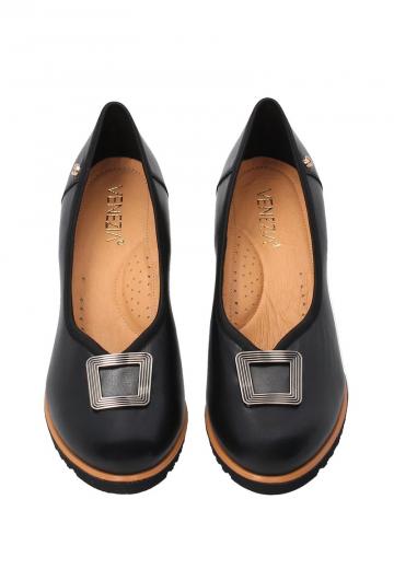 Туфли на танкетке