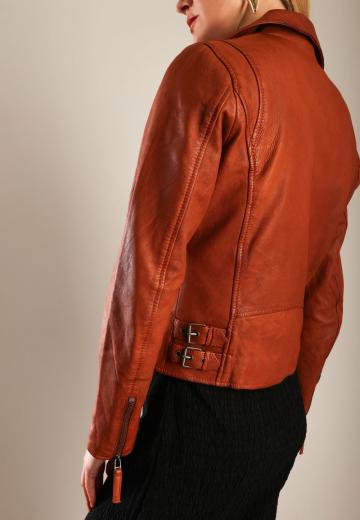 Кожаная куртка