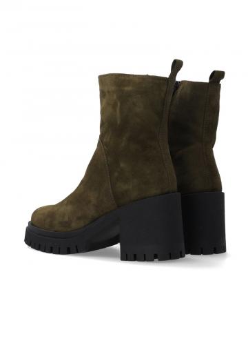 Полусапожки на высоком каблуке