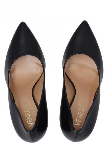 Туфли на высоком каблуке