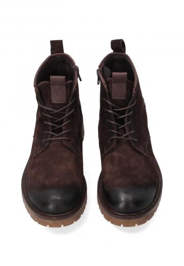 Ботинки на шнуровке