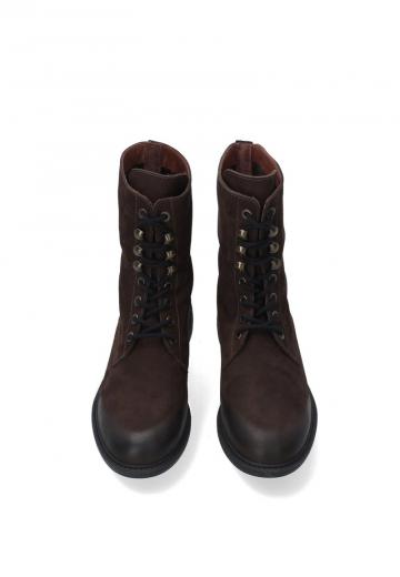 Ботинки на шнуровке