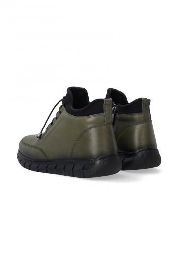 Сапожки на танкетке