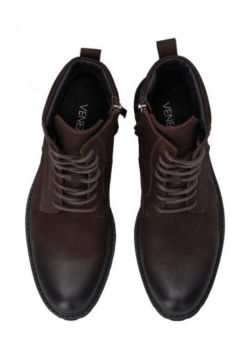 Ботинки на шнуровке