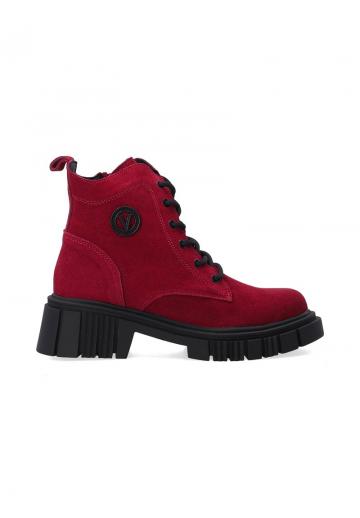 Ботинки на шнуровке