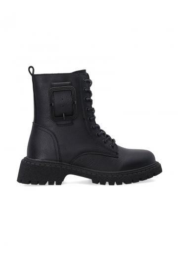 Ботинки на шнуровке