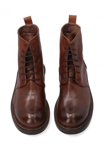 Ботинки на шнуровке