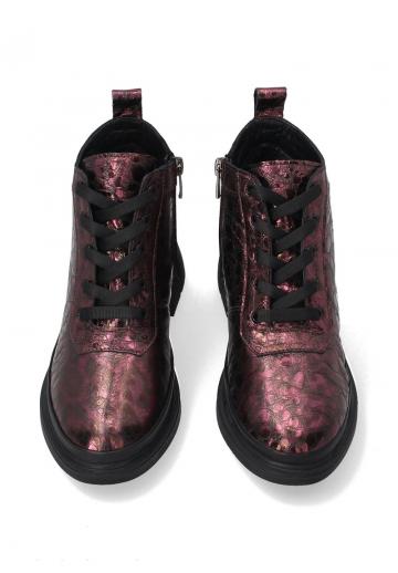 Ботинки на шнуровке