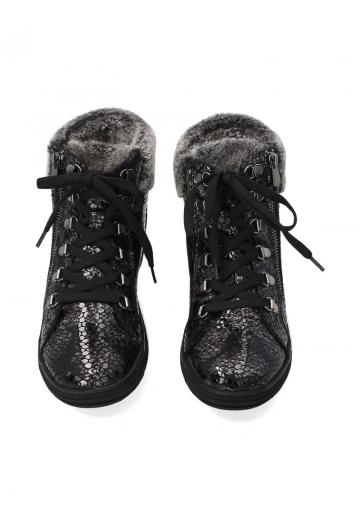 Зимние ботинки