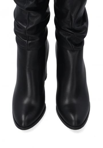 Высокие сапоги