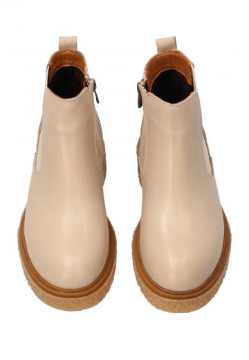 Сапожки на танкетке