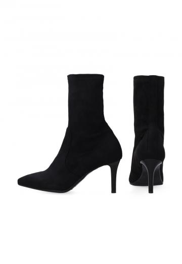 Полусапожки на высоком каблуке