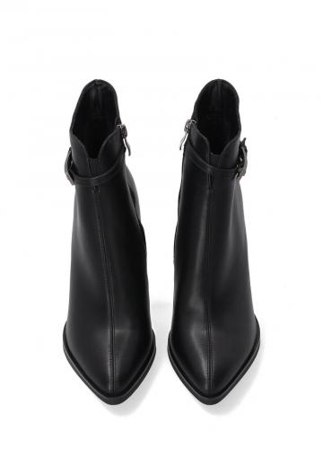 Полусапожки на высоком каблуке