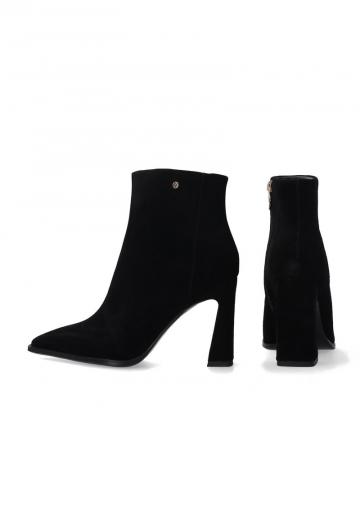 Полусапожки на высоком каблуке