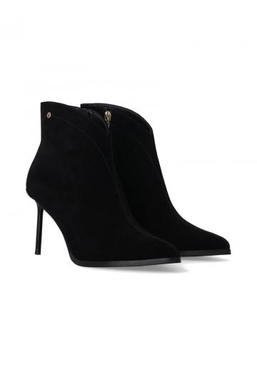 Полусапожки на высоком каблуке