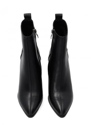 Полусапожки на высоком каблуке