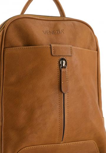 Кожаный рюкзак