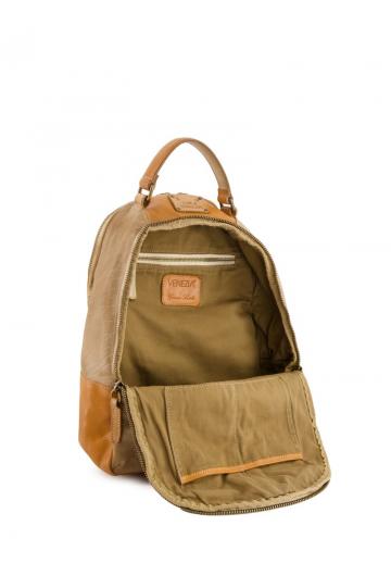 Кожаный рюкзак