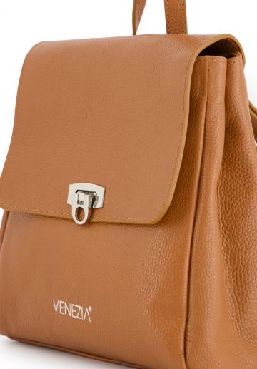 Кожаный рюкзак