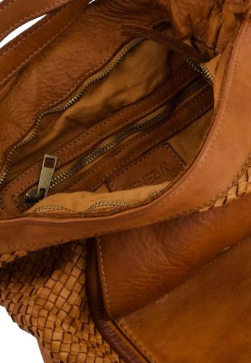 Кожаный рюкзак